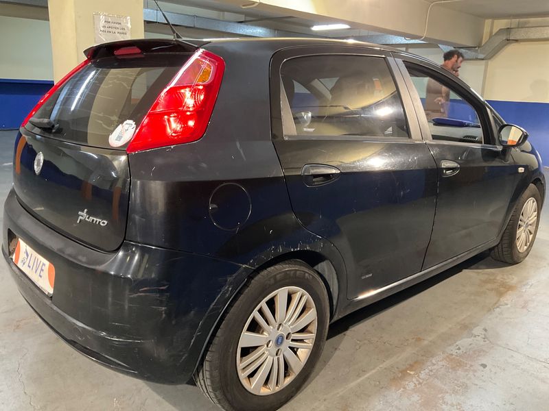 Fiat Grande Punto 1.3 JTD Multijet Emotion — zdjęcie 2