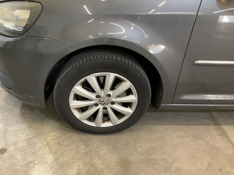 Volkswagen Touran 2.0 TDI Highline 2013 – снимка 3