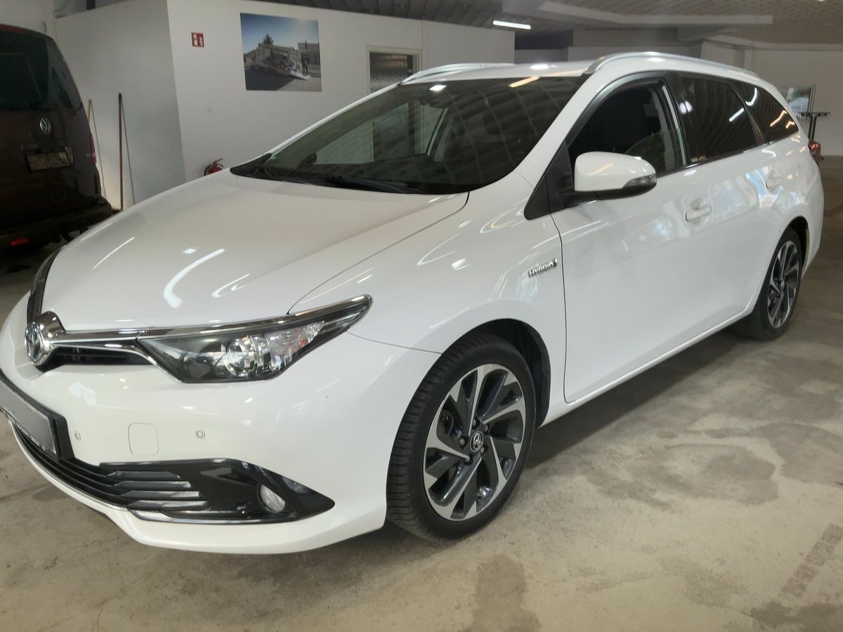 Toyota Auris 2016