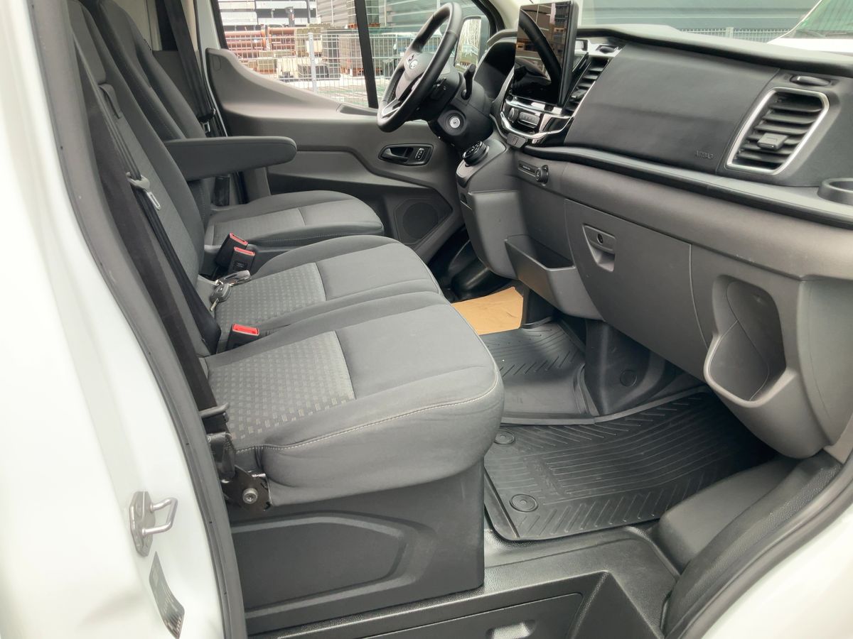 Ford Transit 2025 — photo 17