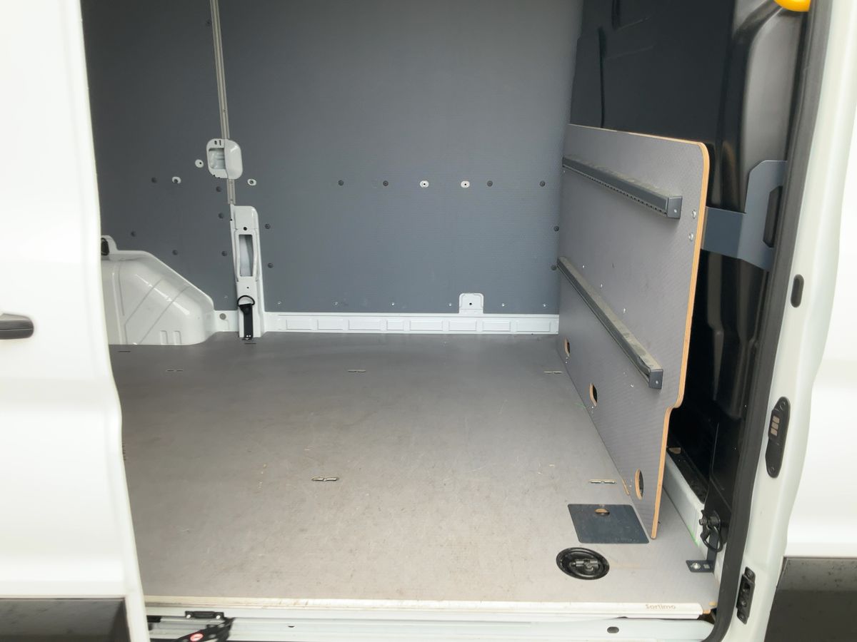Ford Transit 2025 — photo 20