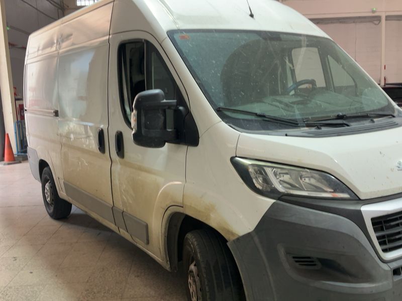 Peugeot Boxer 2.2 HDi — zdjęcie 8