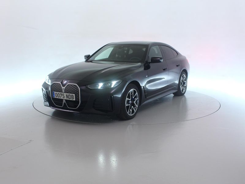 BMW i4