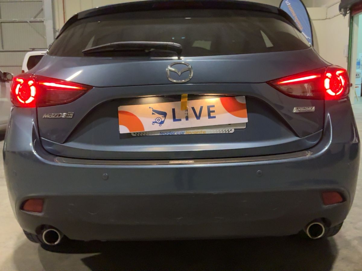 Mazda 3 2015 — photo 8