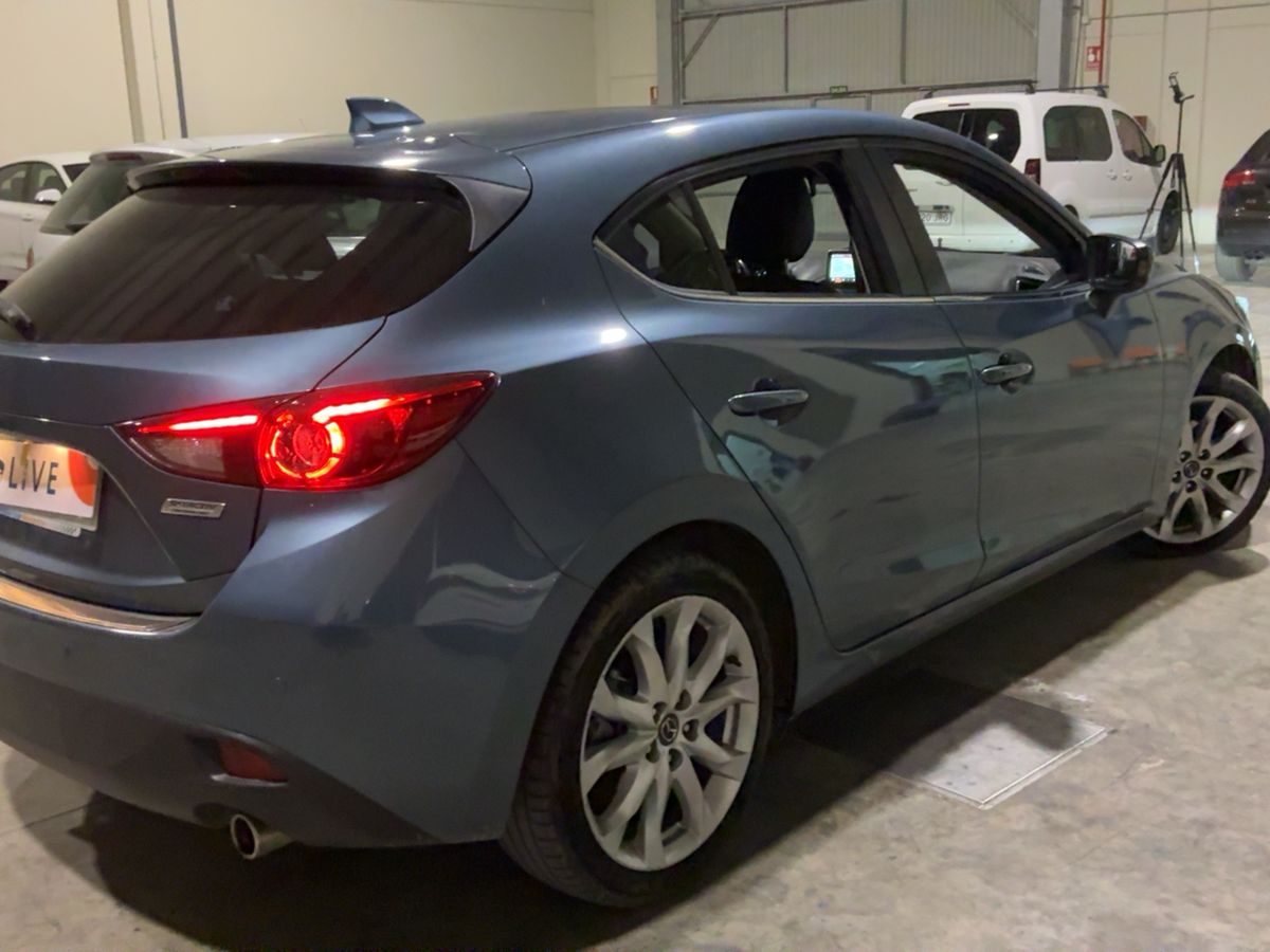 Mazda 3 2015 — photo 9