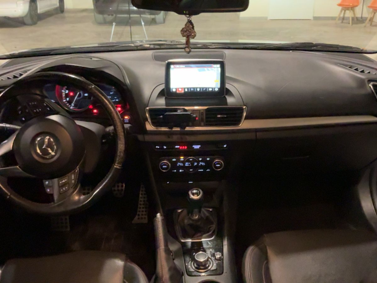 Mazda 3 2015 — photo 18