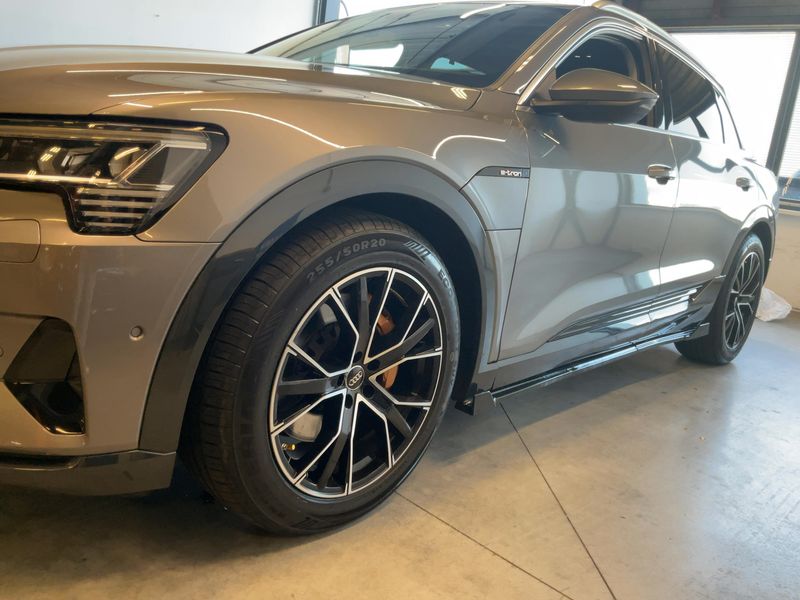 Audi e-tron 55 quattro Advanced 2019 – снимка 2