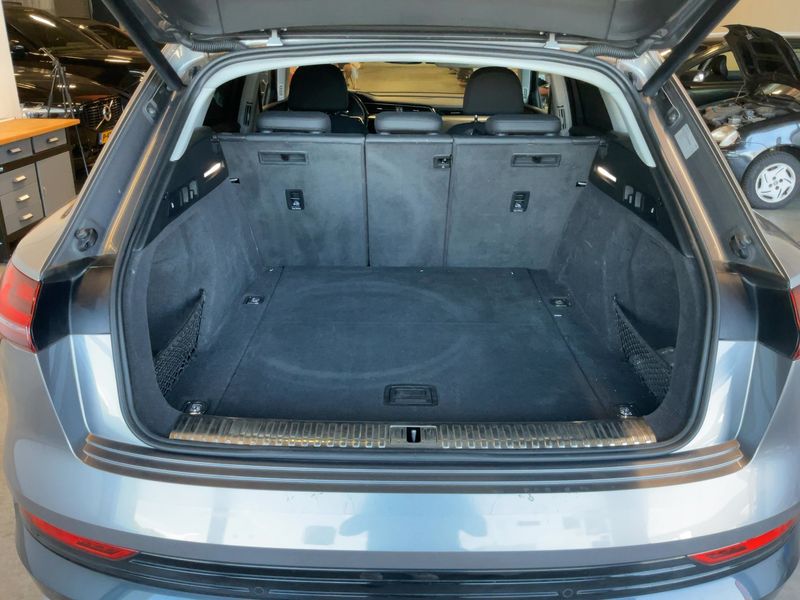 Audi e-tron 55 quattro Advanced 2019 – снимка 16
