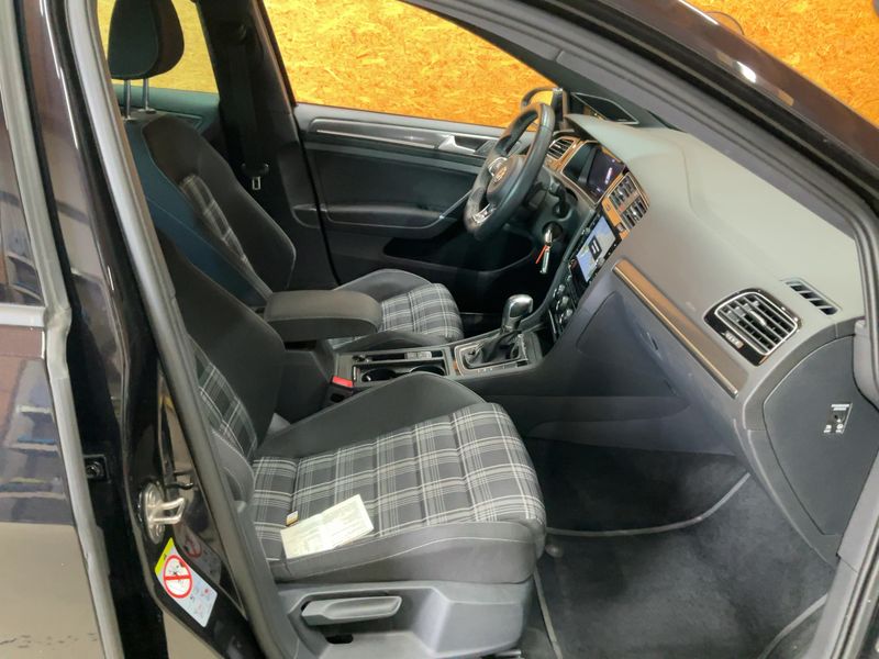 Volkswagen Golf VII 2.0 TDI GTD BlueMotion Tech — zdjęcie 11