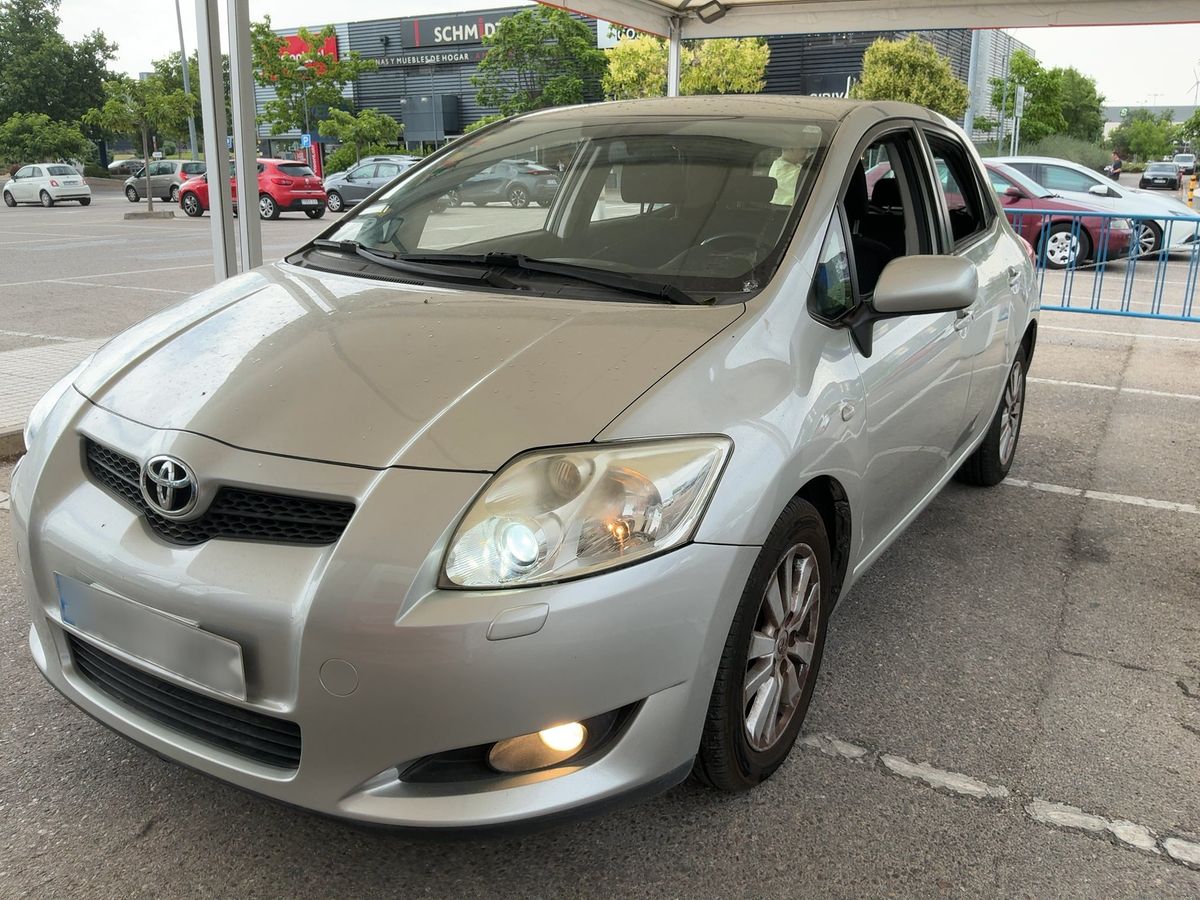 Toyota Auris 2009