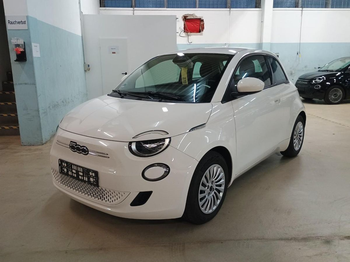 Fiat 500e 2023