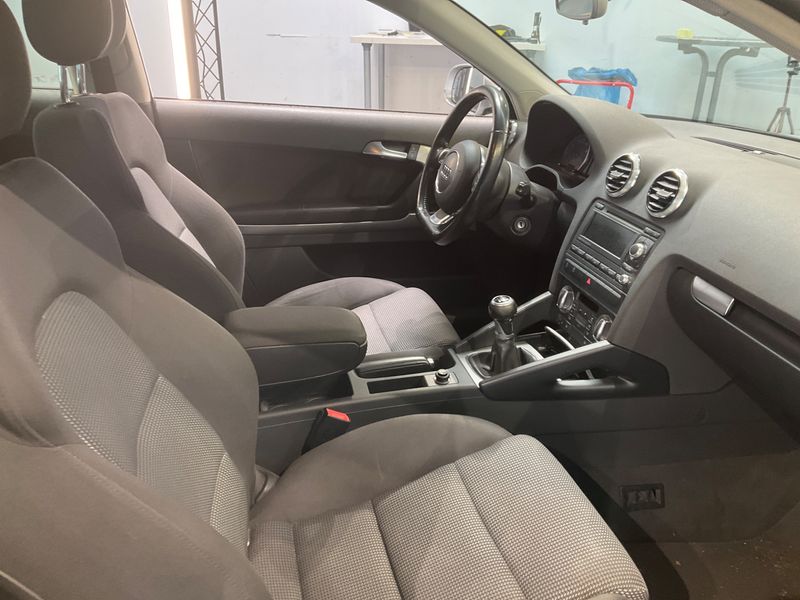 Audi A3 1.4 TFSI Ambition — zdjęcie 3