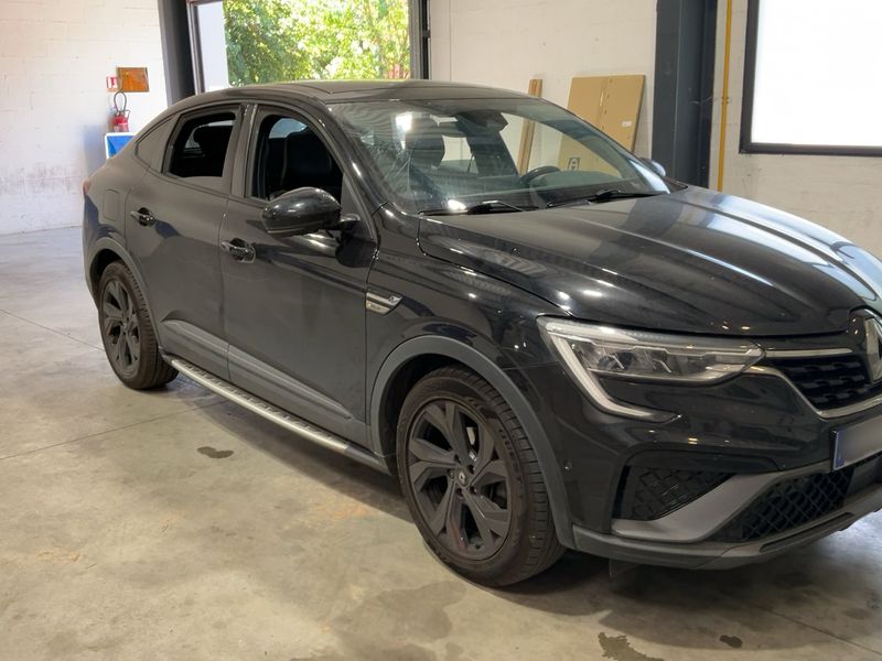 Renault Arkana 1.6 Hybrid E-Tech R.S. Line — zdjęcie 8