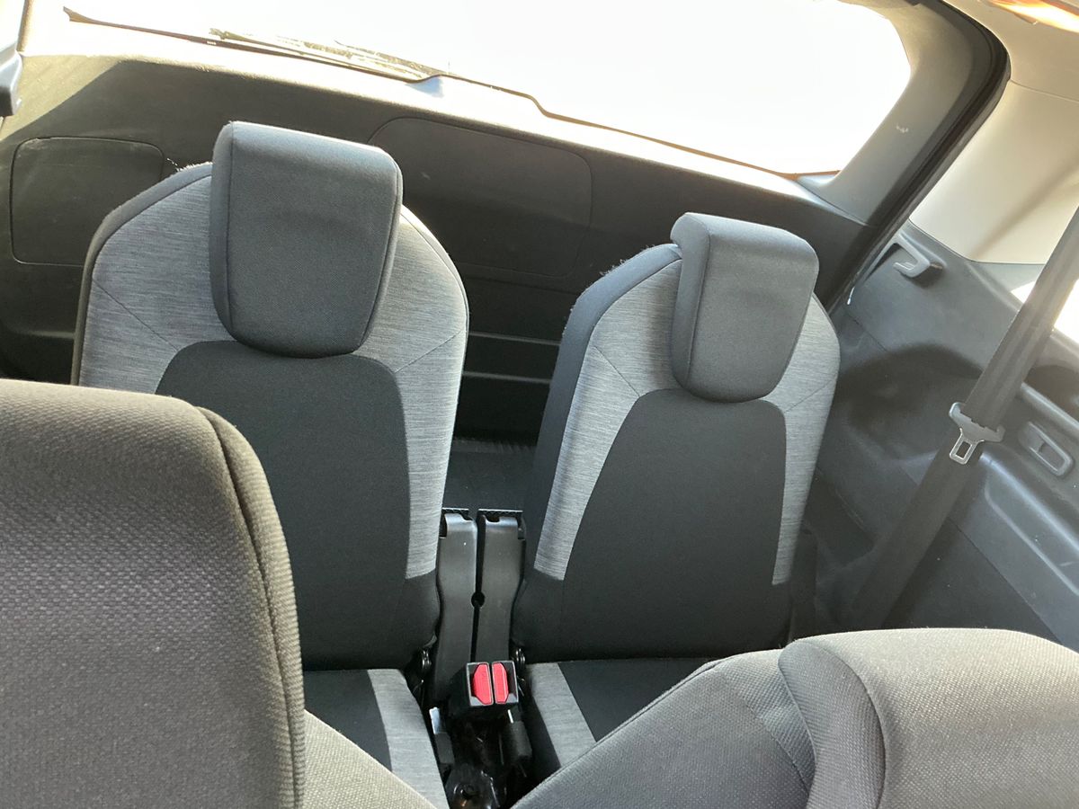 Citroen C4 2017 — photo 40
