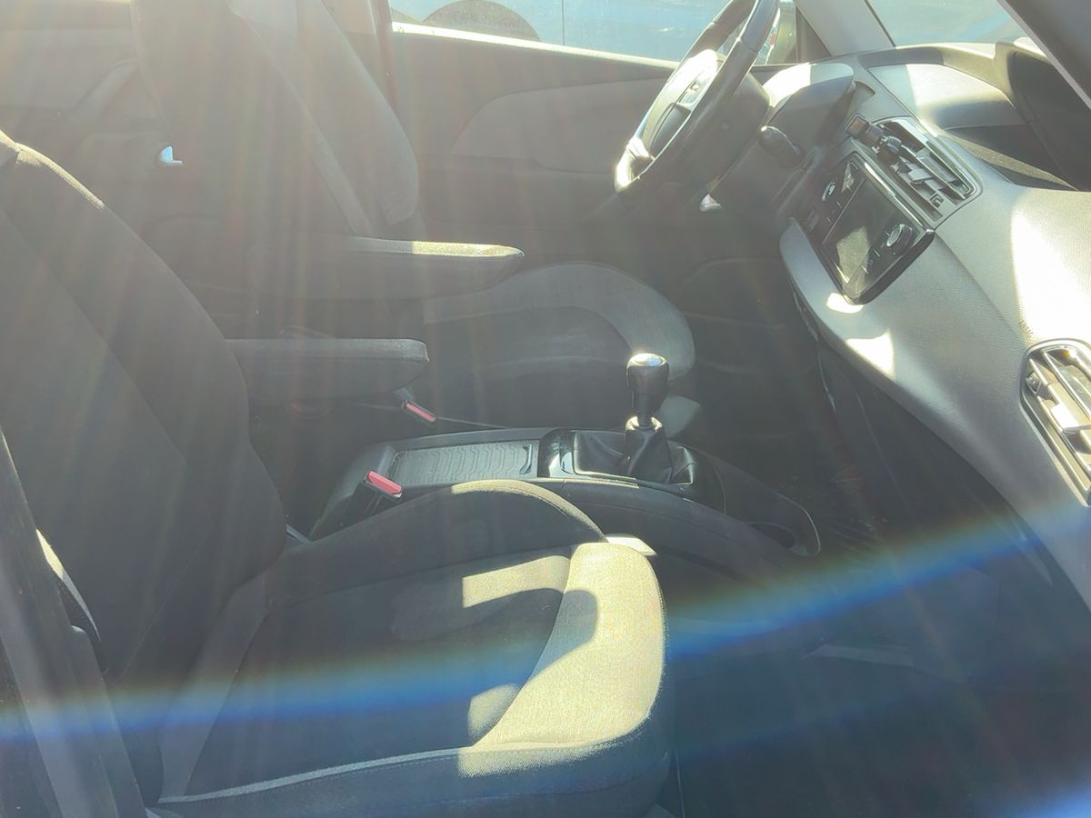 Citroen C4 2017 — photo 17