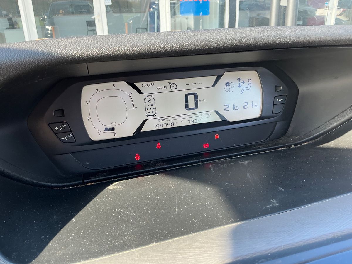 Citroen C4 2017 — photo 19