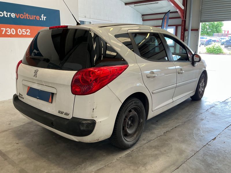 Peugeot 207 1.6 HDi Business — zdjęcie 2