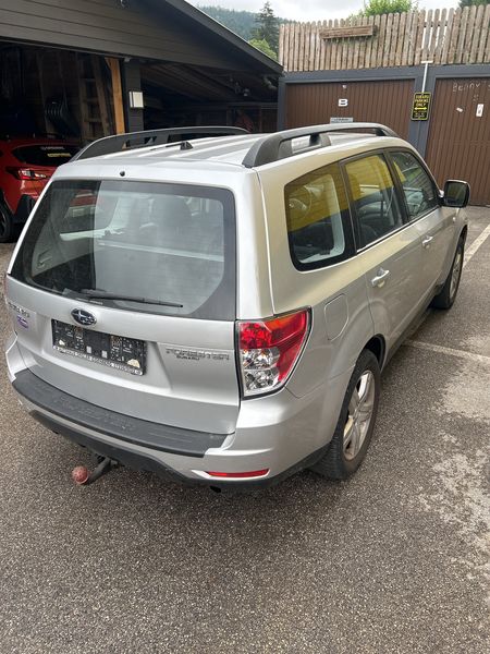 Subaru Forester 2.0 XS Comfort — zdjęcie 18