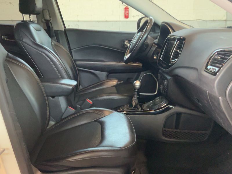 Jeep Compass 2.0 M-Jet Limited 4WD 2019 – снимка 16