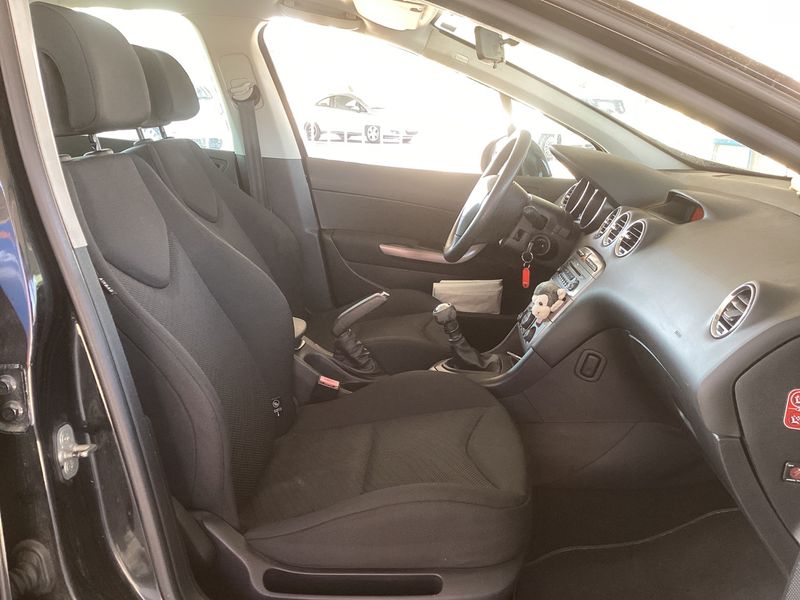 Peugeot 308 1.6 HDi Urban 2009 – снимка 3