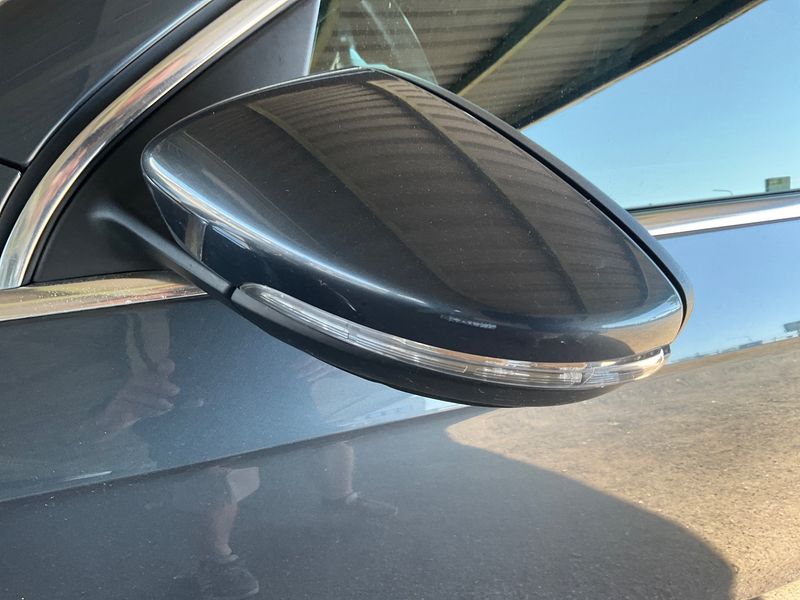 Volkswagen Passat 2.0 TDI Comfortline BlueMotion Tech 2012 – снимка 28