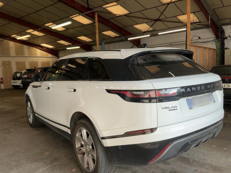 Land Rover Range Rover Velar 2.0 Diesel SE R-Dynamic — zdjęcie 3