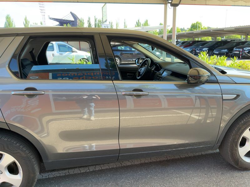 Land Rover Discovery Sport 2.0 ed4 Pure — zdjęcie 7