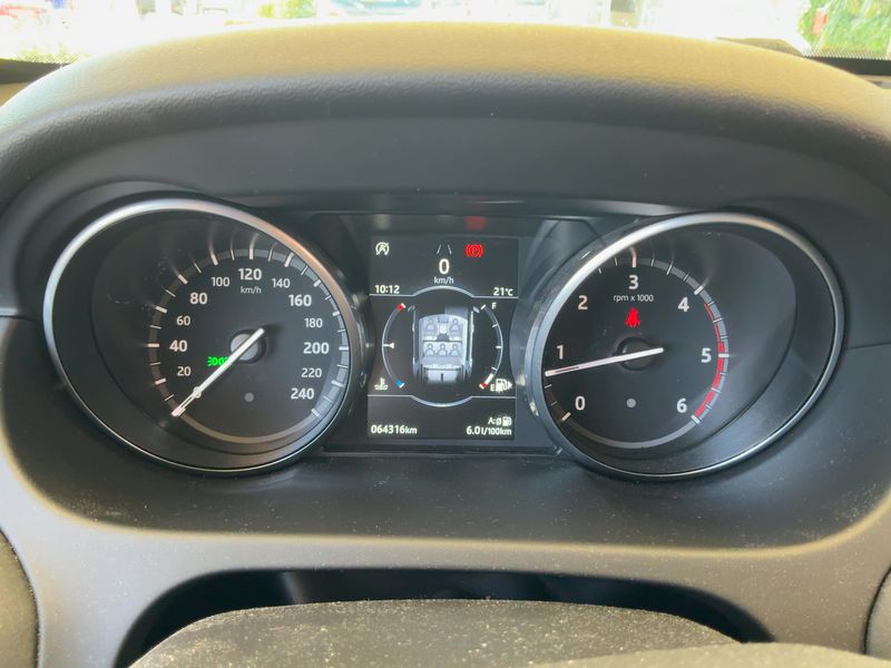 Land Rover Discovery Sport 2.0 ed4 Pure — zdjęcie 13