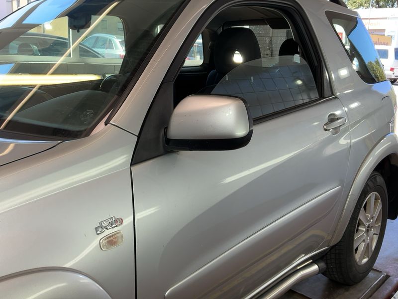 Toyota RAV 4 2.0 D-4D 4x4 2005 – снимка 4