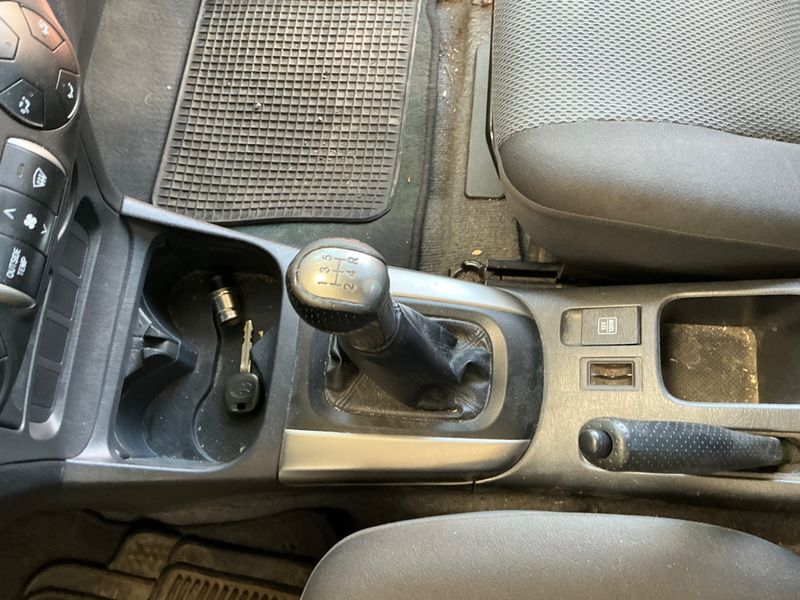 Toyota RAV 4 2.0 D-4D 4x4 2005 – снимка 28