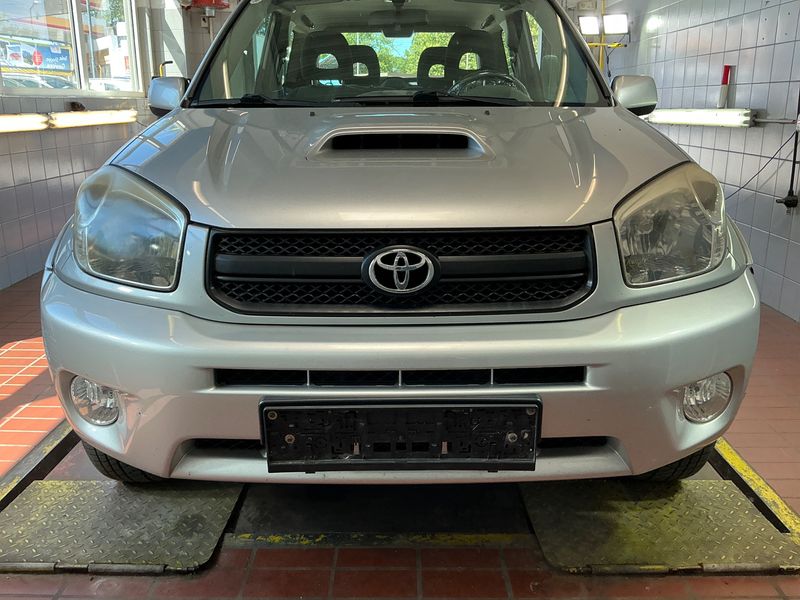 Toyota RAV 4 2.0 D-4D 4x4 2005 – снимка 34
