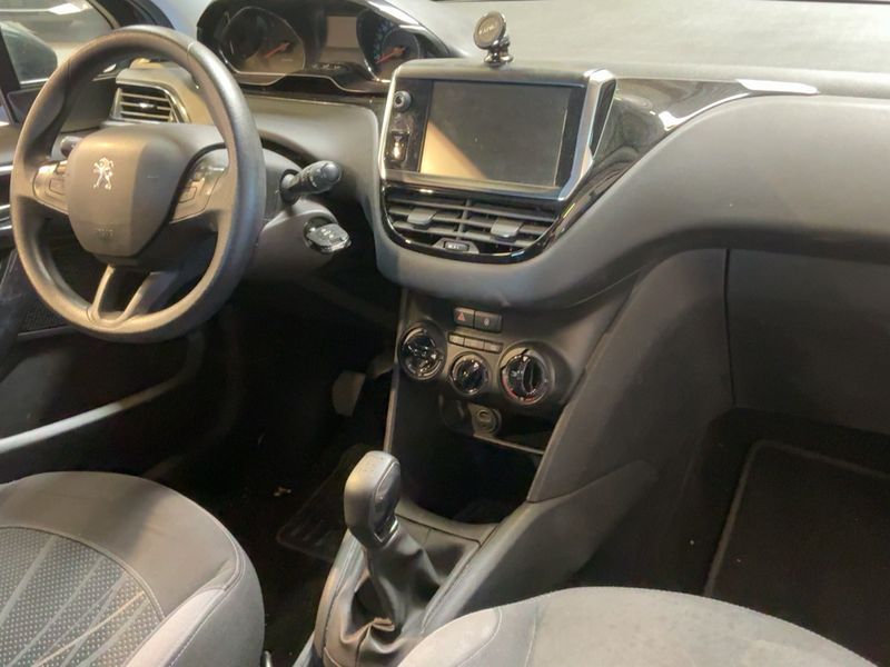 Peugeot 208 1.6 HDi Active — zdjęcie 12