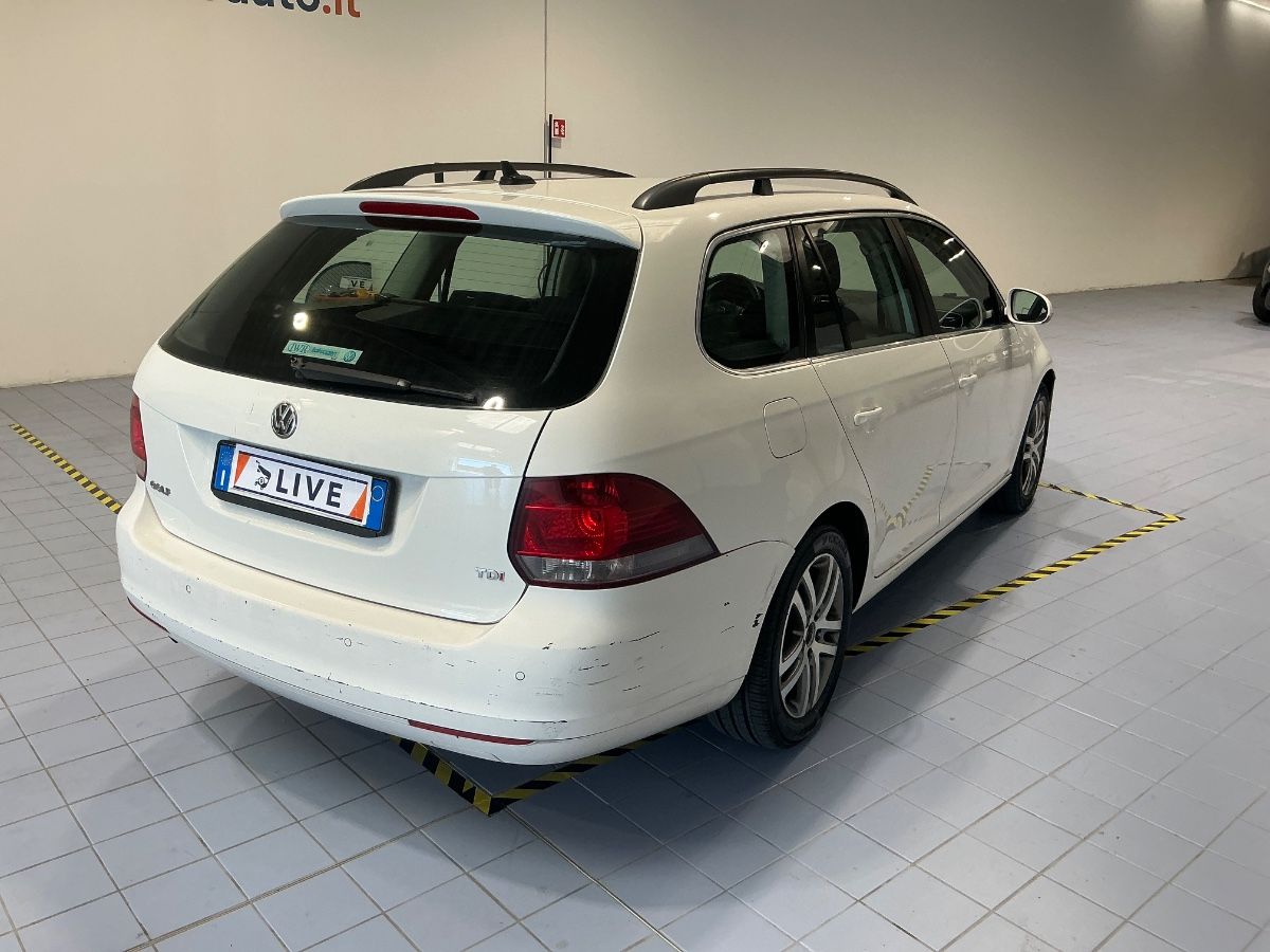 Volkswagen Golf VI 1.6 TDI Highline