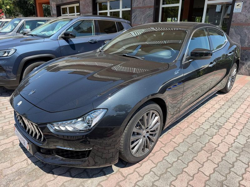 Maserati Ghibli 2.0 Turbo Mild-Hybrid GT — zdjęcie 2
