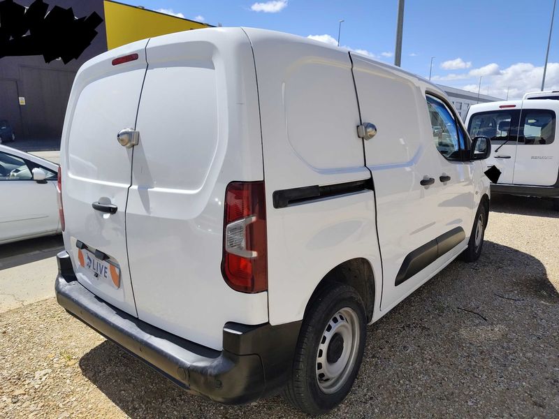 Opel Combo 1.5 CDTI Express — zdjęcie 5
