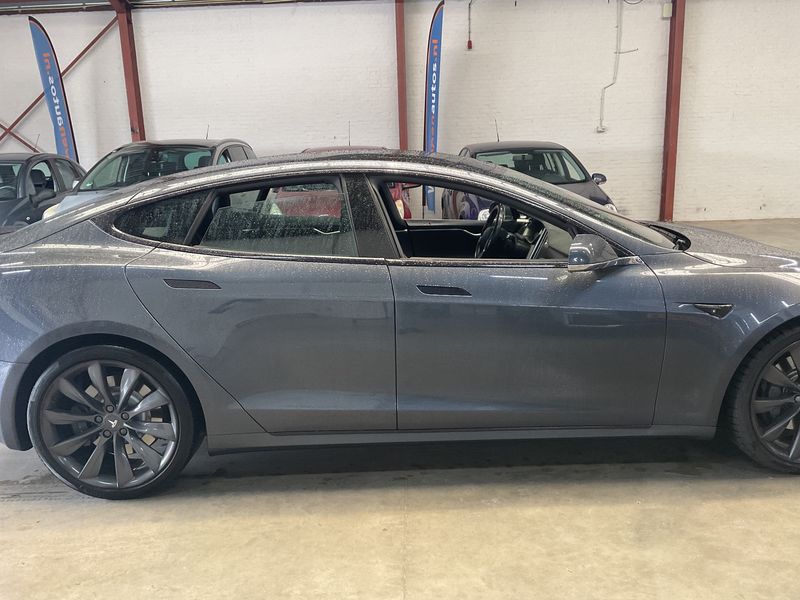 Tesla Model S 70D Dual — zdjęcie 7