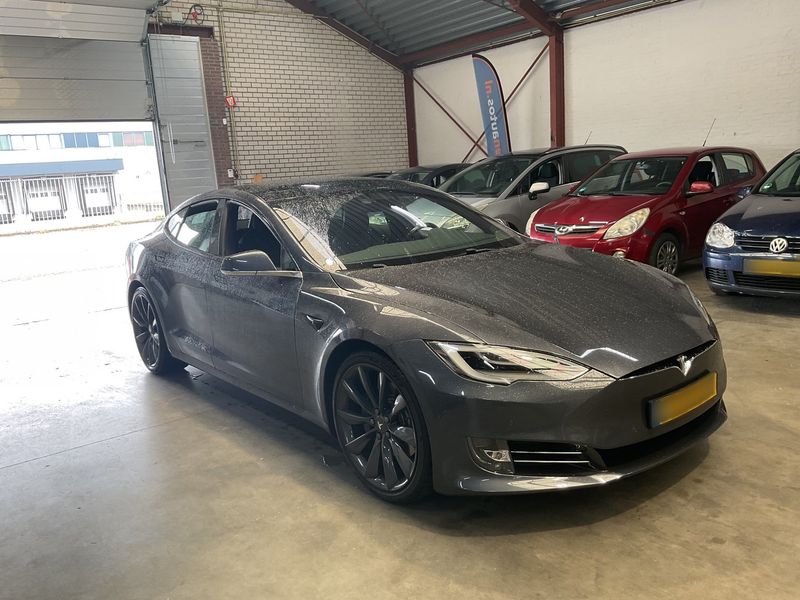 Tesla Model S 70D Dual — zdjęcie 8