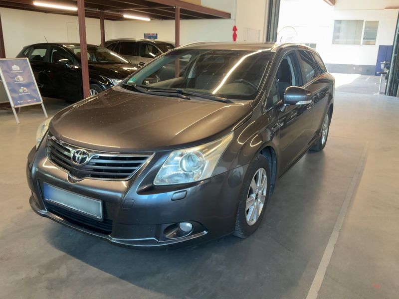 2010 Toyota Avensis