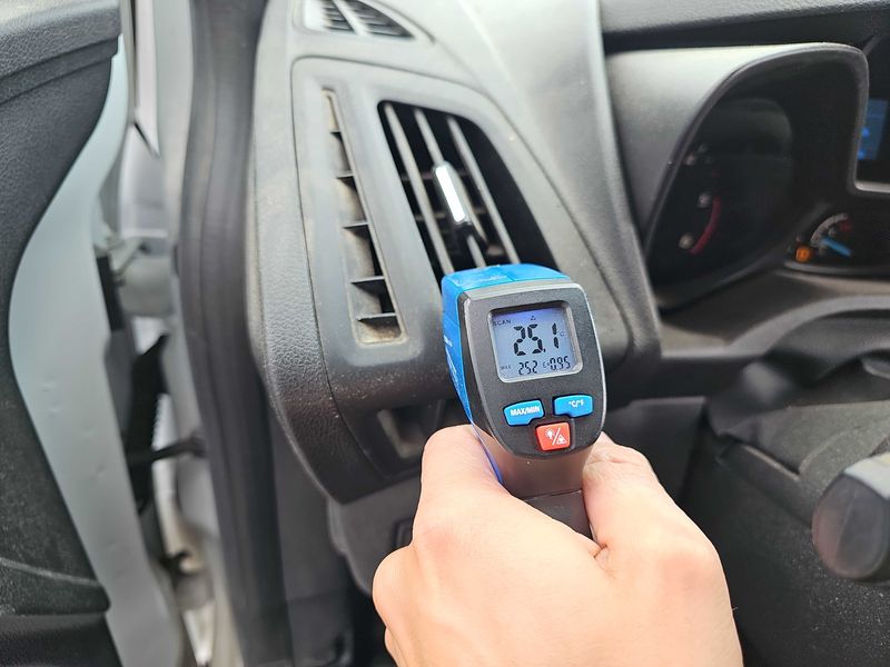 Ford Transit 1.5 TDCi Kasten Trend Lang — zdjęcie 21