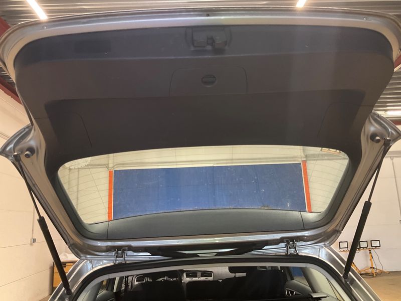 Volkswagen Golf VII 1.6 TDI Comfortline BlueMotion Tech 2015 – снимка 31