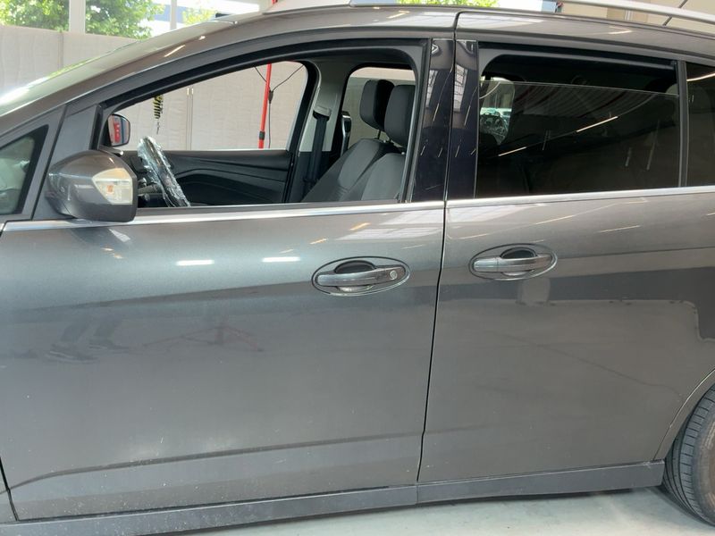 Ford Grand C-Max 1.5 TDCi Titanium — zdjęcie 4