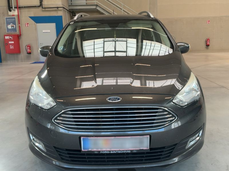 Ford Grand C-Max 1.5 TDCi Titanium — zdjęcie 9