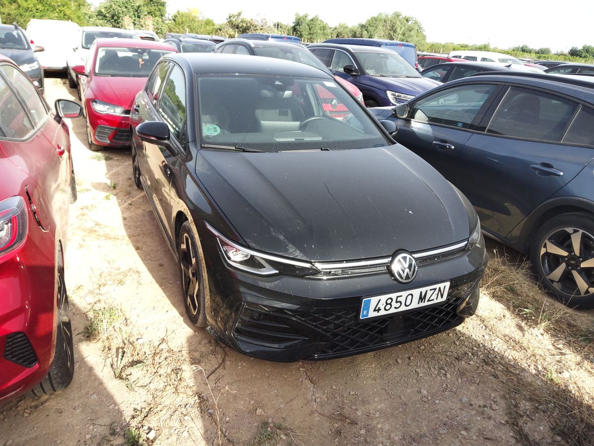 Volkswagen Golf 2025