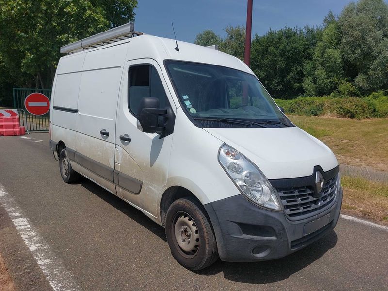 Renault Master 2.3 dCi L2H2 3,3 Grand Confort — zdjęcie 6