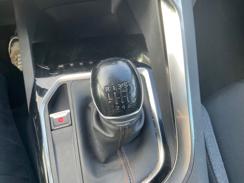 Peugeot 5008 1.2 PureTech Style 2020 – снимка 30
