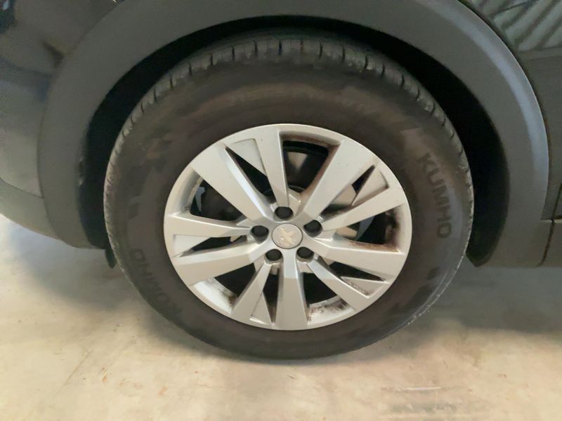 Peugeot 5008 1.2 PureTech Style 2020 – снимка 3