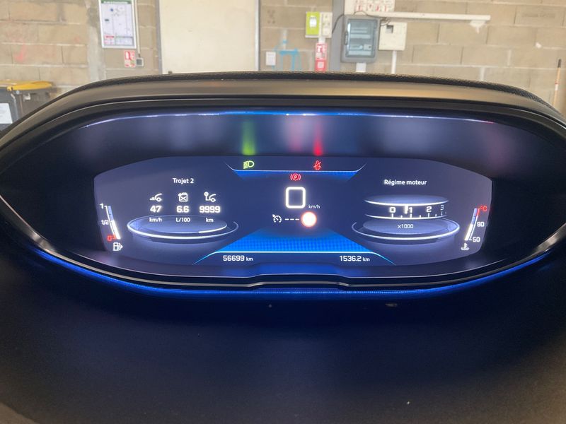 Peugeot 5008 1.2 PureTech Style 2020 – снимка 18