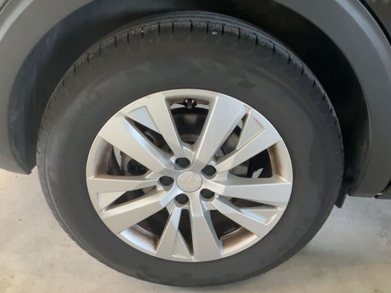 Peugeot 5008 1.2 PureTech Style 2020 – снимка 9