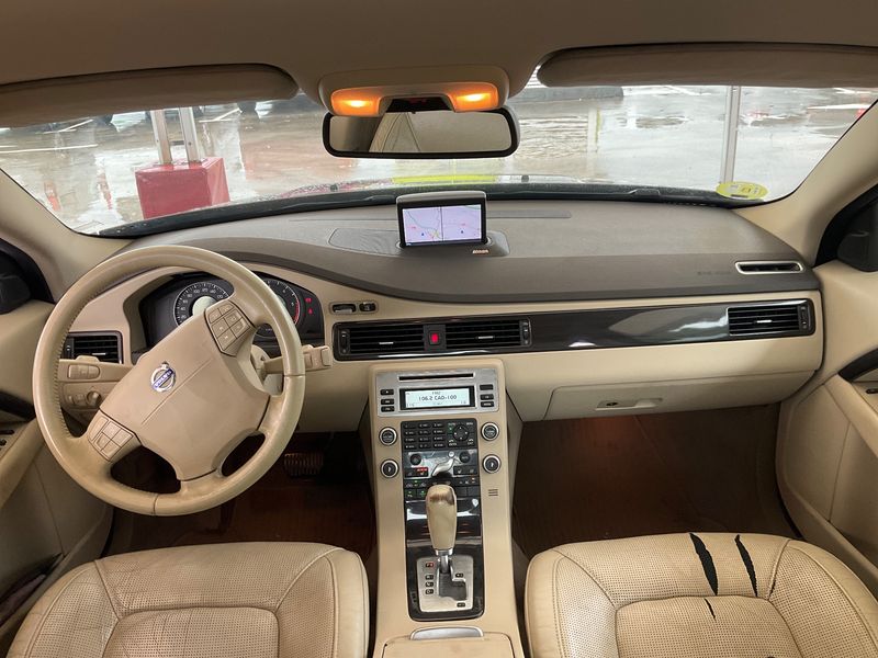Volvo S80 2.4 D5 Summum — zdjęcie 12