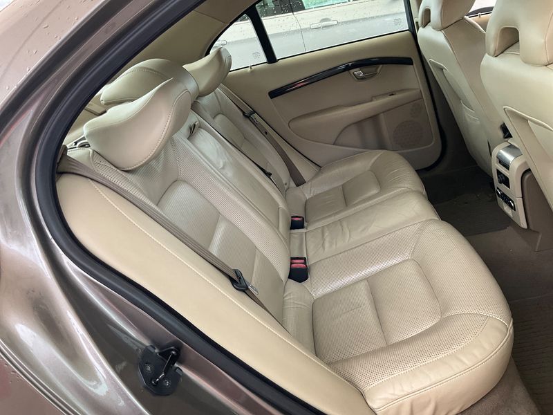 Volvo S80 2.4 D5 Summum — zdjęcie 14